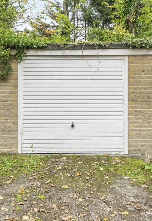 2 bedroom Apartment to let in Newton Villas, School Lane, Chapel Allerton, Leeds, LS7