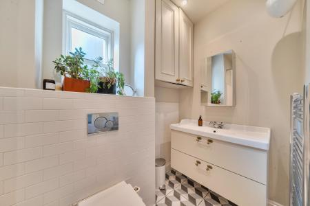 2 bedroom Apartment to let in Newton Villas, School Lane, Chapel Allerton, Leeds, LS7