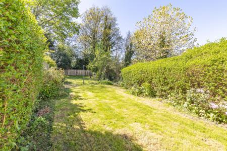 3 bedroom Semi-detached house to let in Riviera Gardens, Chapel Allerton, Leeds, LS7