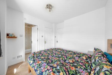 3 bedroom Town house for sale in Mansion Gate Drive, Chapel Allerton, Leeds, LS7