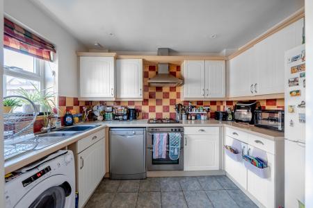 3 bedroom Town house for sale in Mansion Gate Drive, Chapel Allerton, Leeds, LS7