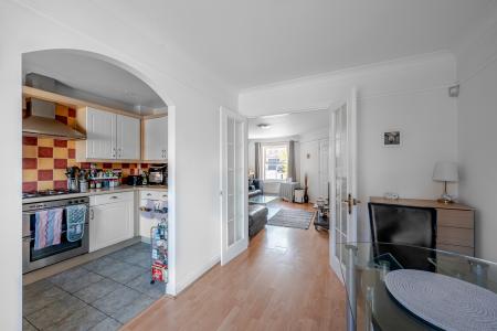 3 bedroom Town house for sale in Mansion Gate Drive, Chapel Allerton, Leeds, LS7