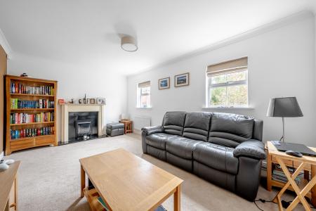 3 bedroom End of terrace house for sale in Charnley Drive, Chapel Allerton, Leeds, LS7