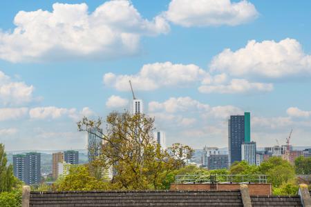 3 bedroom End of terrace house for sale in Charnley Drive, Chapel Allerton, Leeds, LS7
