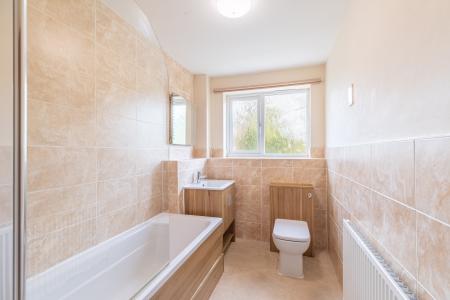 2 bedroom Terraced House for sale in Gledhow Lane, Chapel Allerton, Leeds, LS7