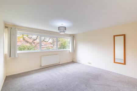 2 bedroom Terraced House for sale in Gledhow Lane, Chapel Allerton, Leeds, LS7