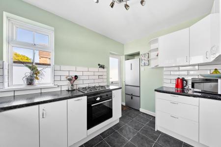 4 bedroom Semi-detached house for sale in Roxholme Road, Chapel Allerton, Leeds, LS7