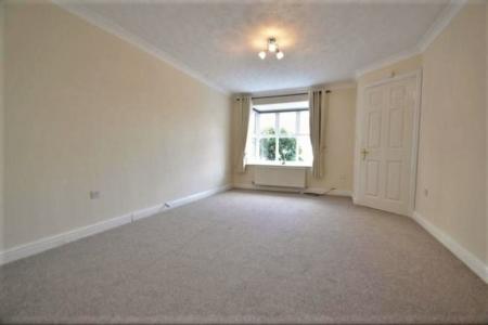 4 bedroom Detached house to let in Pickard Bank, Meanwood, Leeds, LS6