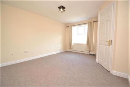 4 bedroom Detached house to let in Pickard Bank, Meanwood, Leeds, LS6