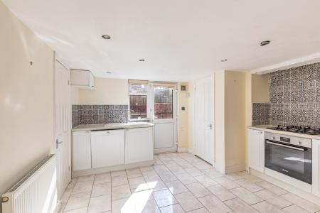 3 bedroom Terraced House to let in Methley Lane, Chapel Allerton, Leeds, LS7