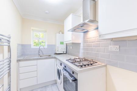 1 bedroom Flat to let in 5 West Hill Terrace, 85 Harrogate Road, Chapel Allerton, Leeds, LS7