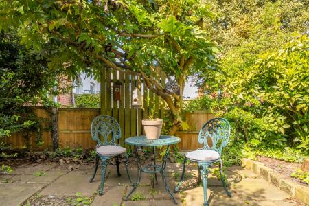 3 bedroom Terraced House for sale in Victoria Street, Chapel Allerton, Leeds, LS7