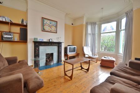1 bedroom House share to let in Roundhay View, Chapel Allerton, Leeds, LS8