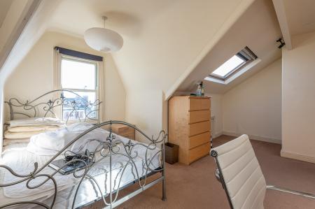 1 bedroom House share to let in Roundhay View, Chapel Allerton, Leeds, LS8