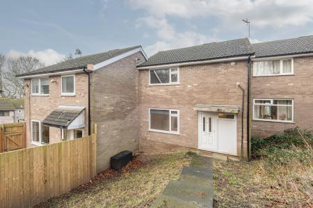 2 bedroom Terraced House for sale in Chandos Fold, Gledhow, Leeds, LS8
