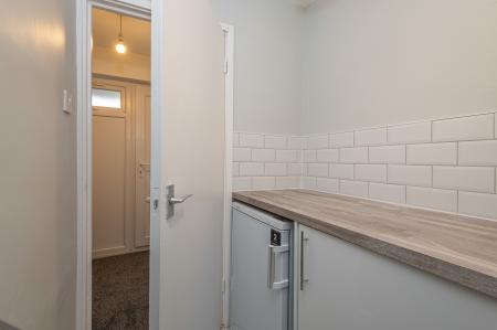 2 bedroom Terraced House for sale in Chandos Fold, Gledhow, Leeds, LS8