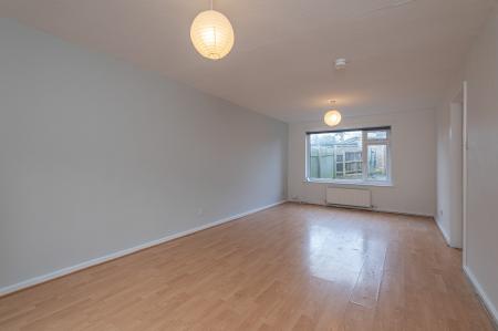 2 bedroom Terraced House for sale in Chandos Fold, Gledhow, Leeds, LS8