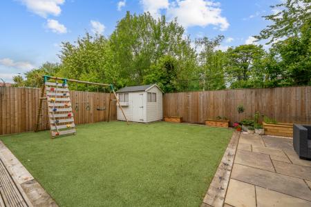 4 bedroom Semi-detached house for sale in Toronto Place, Chapel Allerton, Leeds, LS7