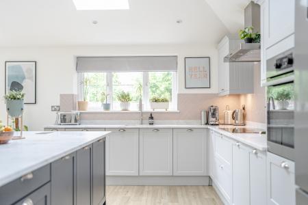 4 bedroom Semi-detached house for sale in Toronto Place, Chapel Allerton, Leeds, LS7