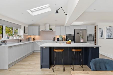 4 bedroom Semi-detached house for sale in Toronto Place, Chapel Allerton, Leeds, LS7
