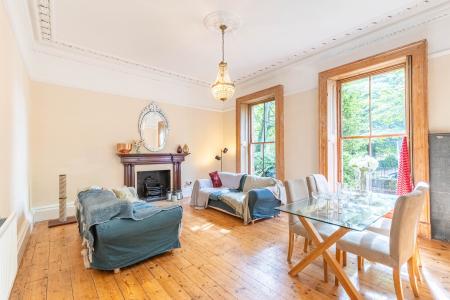 2 bedroom Flat for sale in 80 Harrogate Road, Chapel Allerton, Leeds, LS7