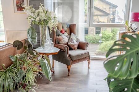 2 bedroom Flat for sale in Beverley Court, Shadwell Lane, Moortown, Leeds, LS17