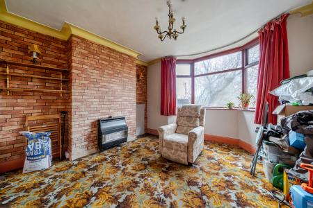 3 bedroom Semi-detached house for sale in Lawrence Gardens, Oakwood, Leeds, LS8
