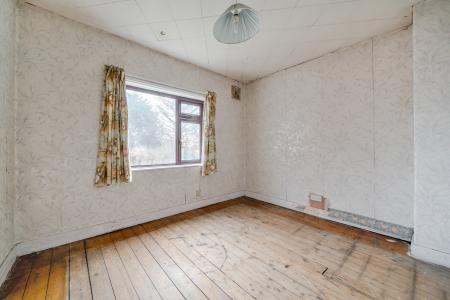 3 bedroom Semi-detached house for sale in Lawrence Gardens, Oakwood, Leeds, LS8