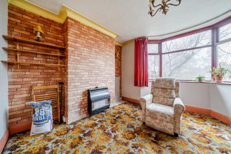 3 bedroom Semi-detached house for sale in Lawrence Gardens, Oakwood, Leeds, LS8