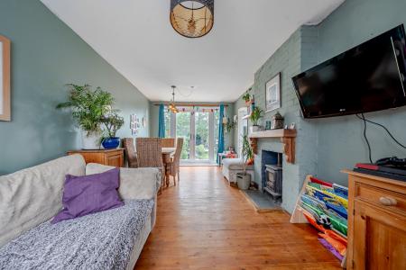 2 bedroom Semi-detached house for sale in Latchmere Avenue, Leeds, LS16