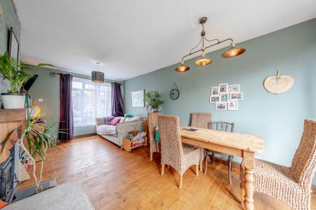 2 bedroom Semi-detached house for sale in Latchmere Avenue, Leeds, LS16