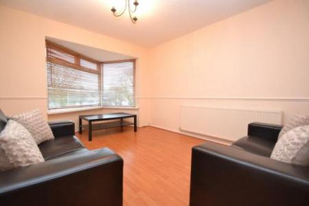 2 bedroom Flat to let in Moorfields, Scott Hall Road, Moortown, Leeds, LS17