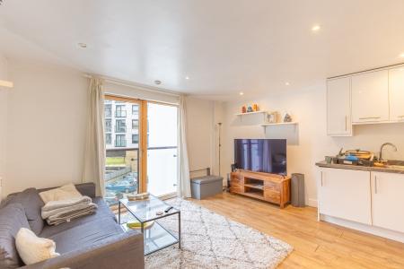 2 bedroom Flat for sale in Magellan House, Armouries Way, Leeds, LS10