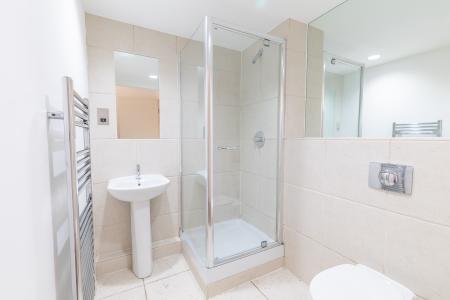 2 bedroom Flat to let in West Point, Wellington Street, Leeds, LS1