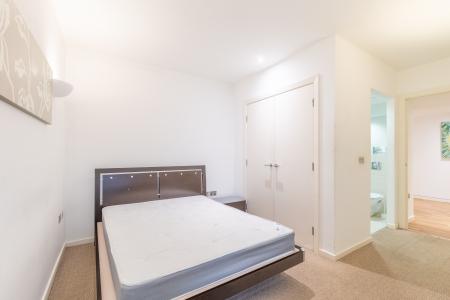 2 bedroom Flat to let in West Point, Wellington Street, Leeds, LS1