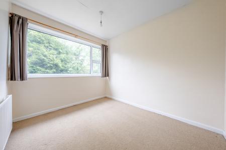 4 bedroom Semi-detached house for sale in Highbury Close, Meanwood, Leeds, LS6
