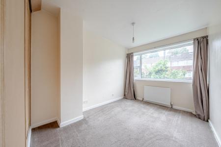 4 bedroom Semi-detached house for sale in Highbury Close, Meanwood, Leeds, LS6