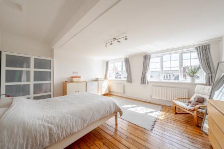 4 bedroom Terraced House for sale in Hilton Road, Potternewton, Leeds, LS8