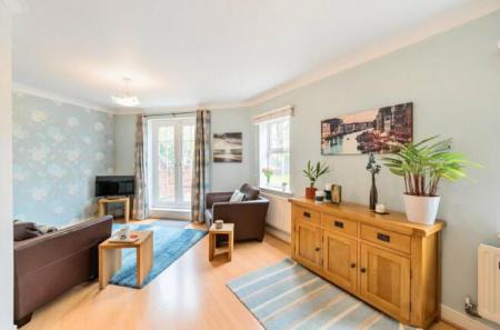 2 bedroom Duplex to let in Mansion Gate Square, Chapel Allerton, Leeds, LS7