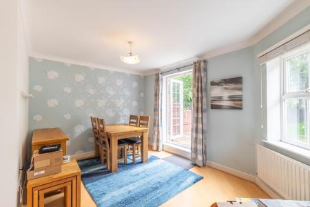 2 bedroom Duplex to let in Mansion Gate Square, Chapel Allerton, Leeds, LS7