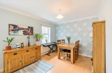 2 bedroom Duplex to let in Mansion Gate Square, Chapel Allerton, Leeds, LS7