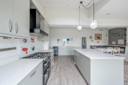 3 bedroom Semi-detached house for sale in Moor Grange View, Leeds, LS16
