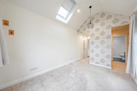 3 bedroom Semi-detached house for sale in Moor Grange View, Leeds, LS16