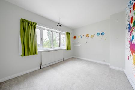 3 bedroom Semi-detached house for sale in Moor Grange View, Leeds, LS16