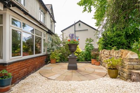 3 bedroom Semi-detached house for sale in Moor Park Villas, Far Headingley, Leeds, LS6