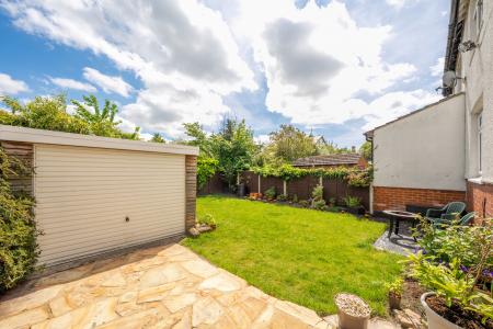 3 bedroom Semi-detached house for sale in Moor Park Villas, Far Headingley, Leeds, LS6