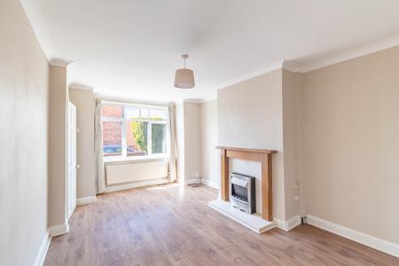 2 bedroom Town house for sale in Haigh Terrace, Rothwell, Leeds, LS26
