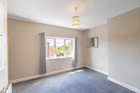 2 bedroom Town house for sale in Haigh Terrace, Rothwell, Leeds, LS26