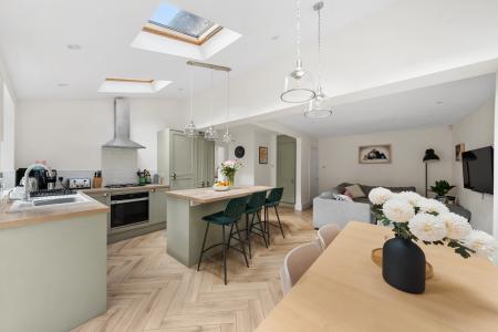 3 bedroom Semi-detached house for sale in Stainburn Crescent, Moor Allerton, Leeds, LS17