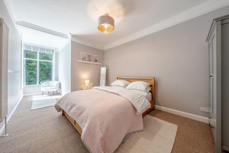 2 bedroom Flat for sale in Pasture Lane, Chapel Allerton, Leeds, LS7